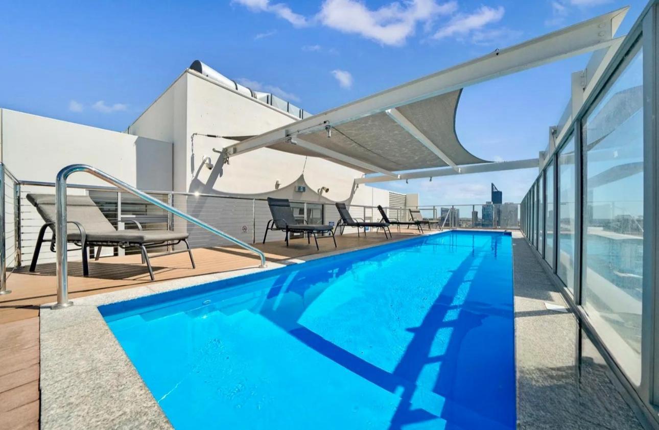 In The City Perth 1B1B Pool And Nice View Buitenkant foto